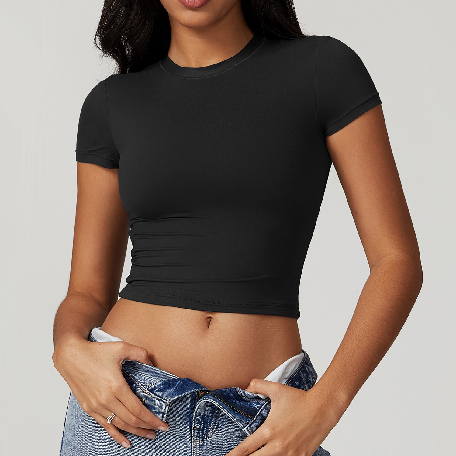 Damska obcisła koszulka sporto – T Shirt Tight Fit recenzja i cena